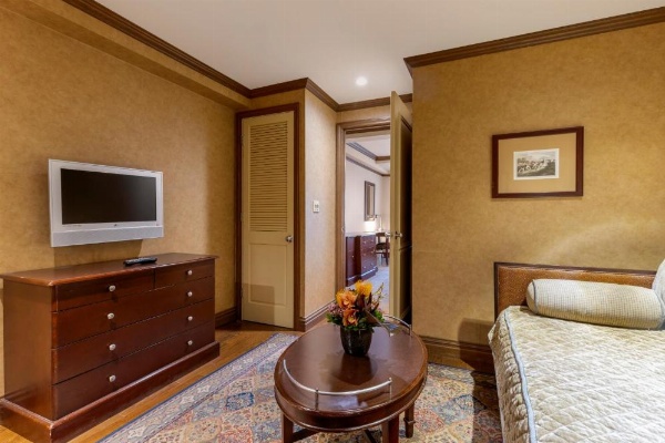 The Blakely by LuxUrban image 10