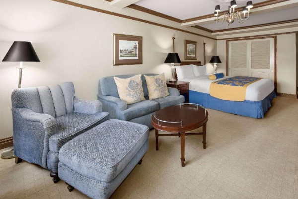 The Blakely by LuxUrban image 36