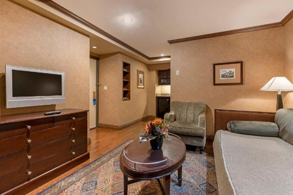 The Blakely by LuxUrban image 81